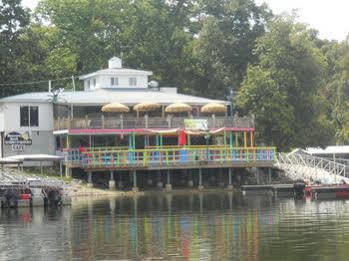 Buzzard Rock Resort And Marina Kuttawa Exterior photo